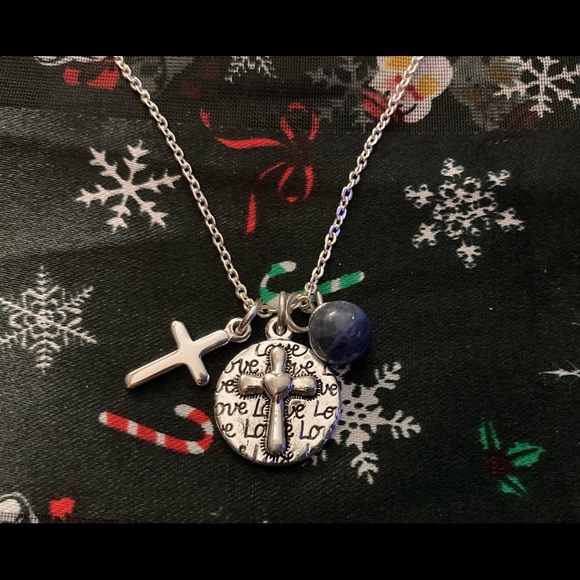 Love This Life: Faith, Hope & Love Charm Necklace - Picture 2 of 6